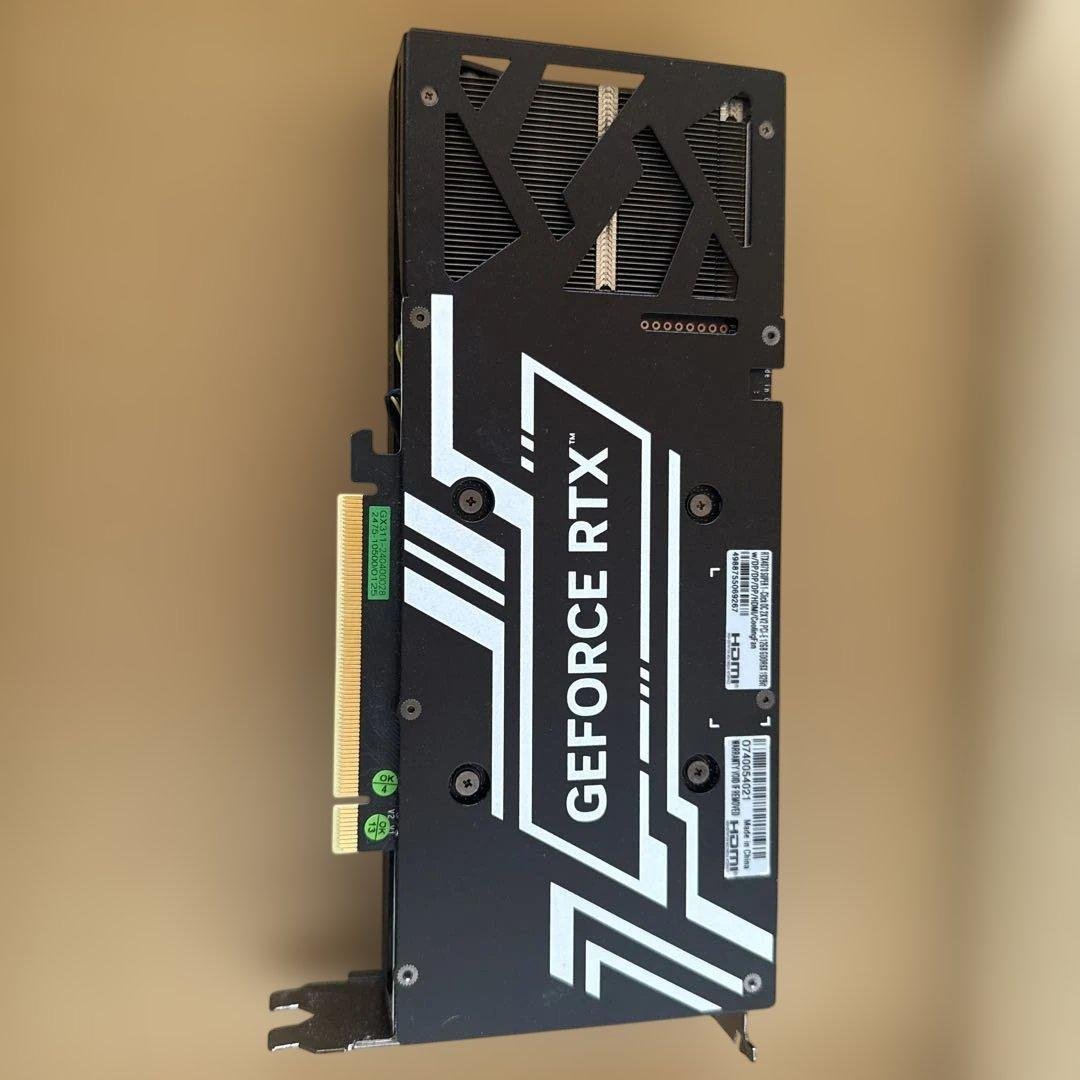 GeForce RTX 4070 12GBグラフィックボード