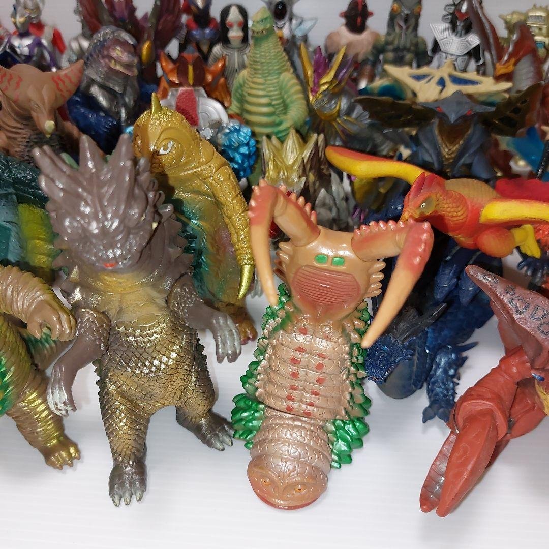 ウルトラマン 怪獣シリーズ 旧ウルトラ怪獣 まとめ売り43体！ 当時物